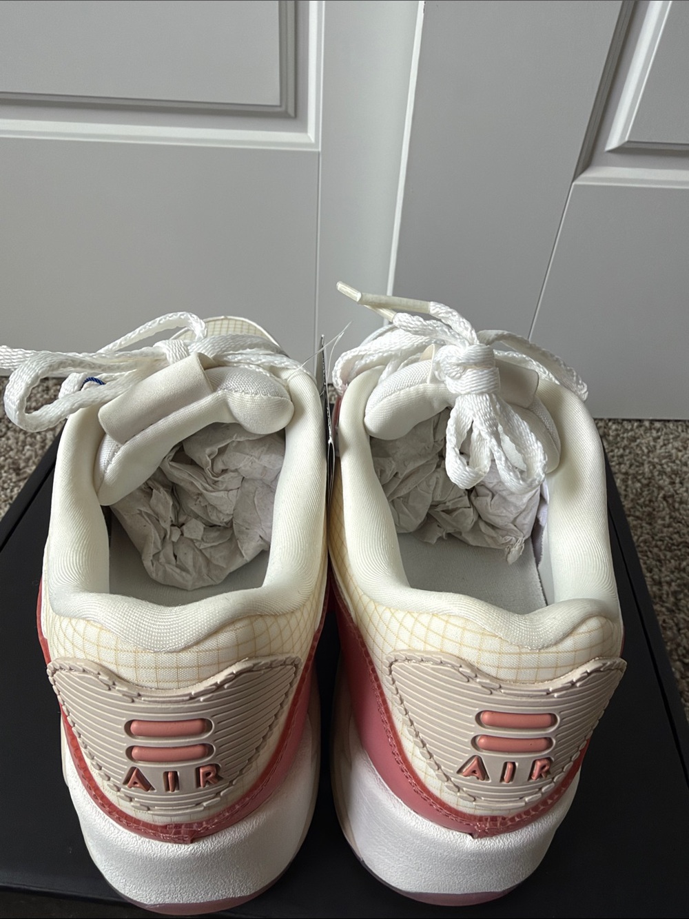 Nike Women’s Air Max 90 LV8 Platform Sneaker - White & Pink, size 7.5 Women’s - Picture 12 of 16